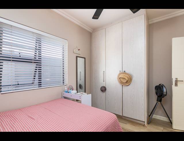 4 BEDROOM HOUSE FOR SALE IN PARKLANDS NORTH